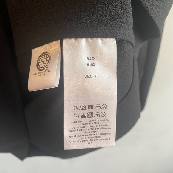 Ganni Crepe Mock Neck, 3/4 Length Sleeve Top - Picture 4 of 9